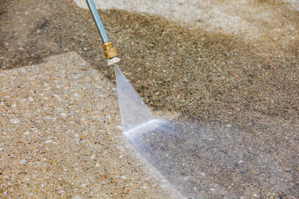 Best Sign and Awning Cleaning  in Grand Marais, MN
